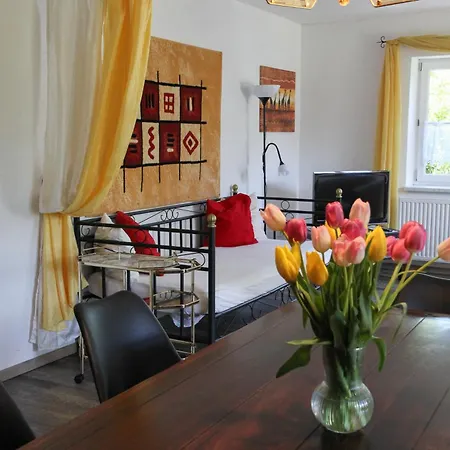 席尔瓦努斯别墅公寓